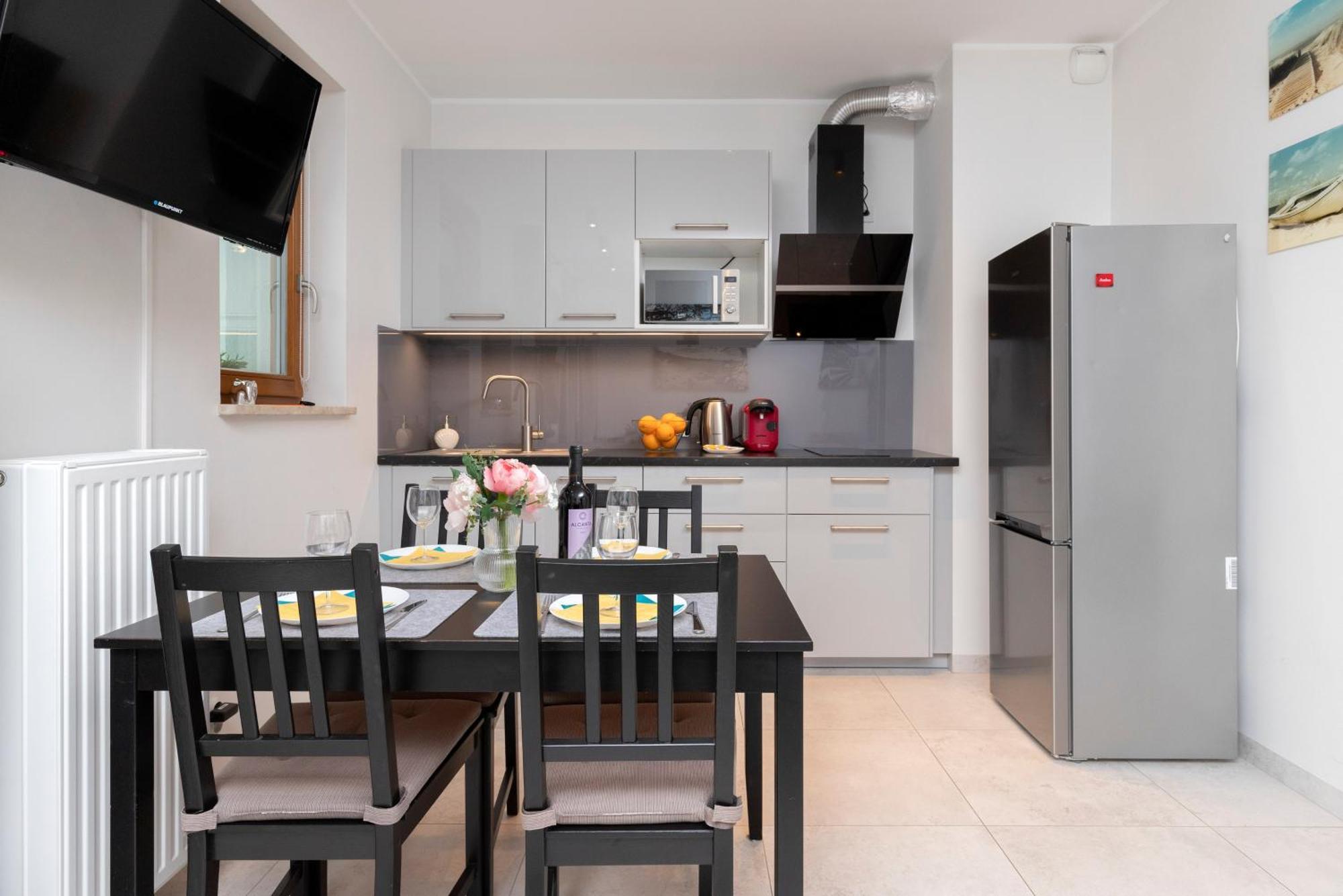 Apartament Z Widokiem Na Morze Obok Parku Millenium W Gdansku By Noclegi Renters Esterno foto