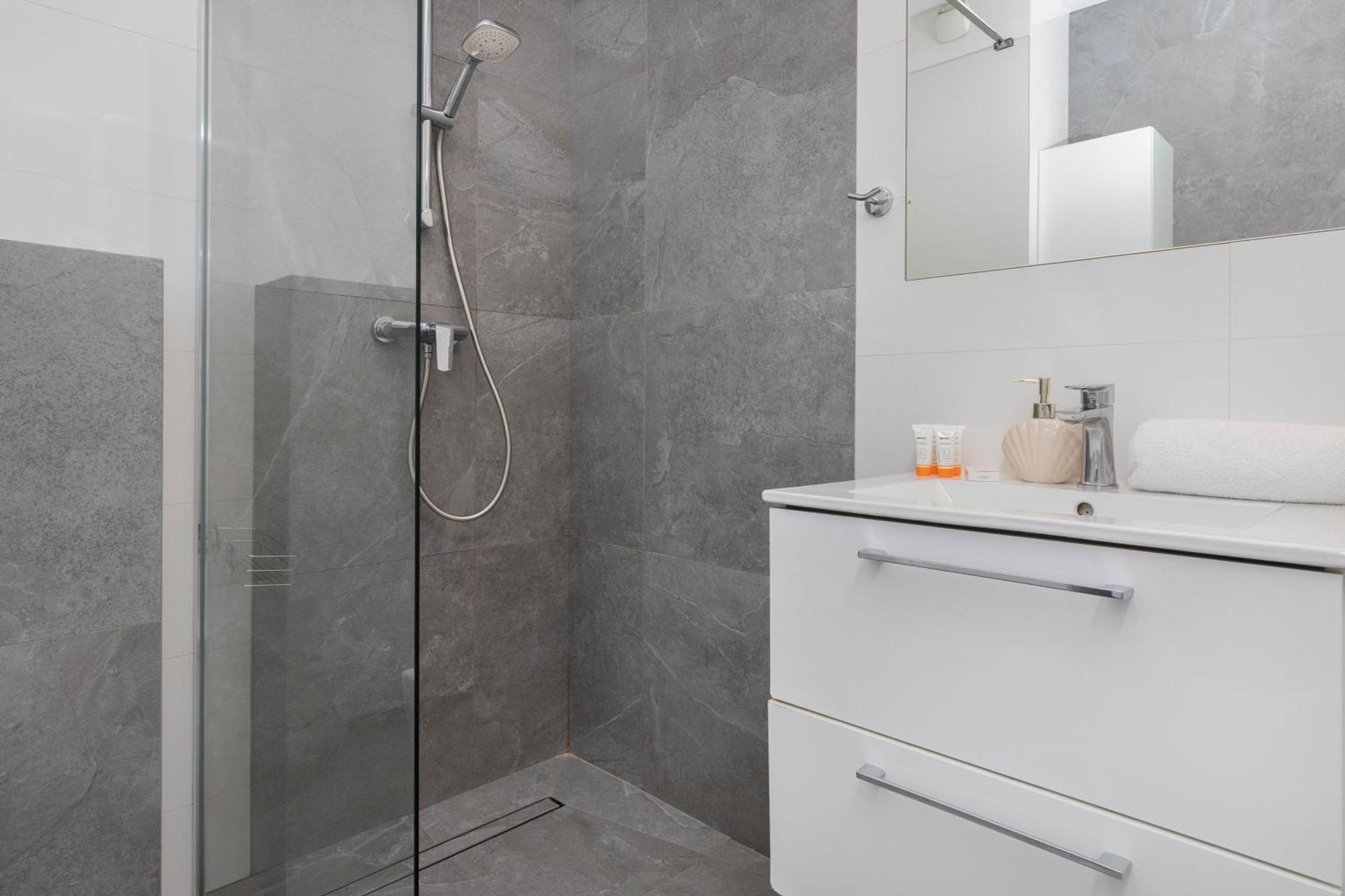 Apartament Z Widokiem Na Morze Obok Parku Millenium W Gdansku By Noclegi Renters Esterno foto